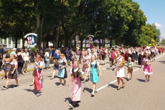 37946358_1764253303658142_453772292778885120_o