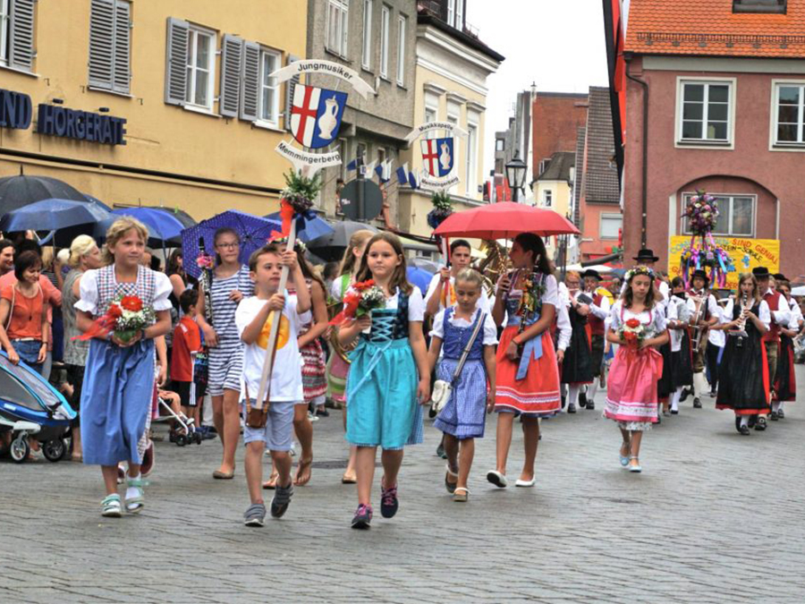 jugend_02_kinderfestumzug_memmingen